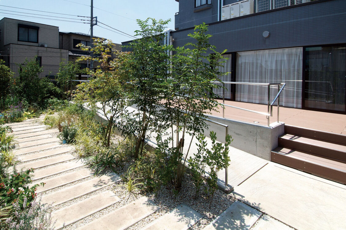 庭園|アズハイム東浦和